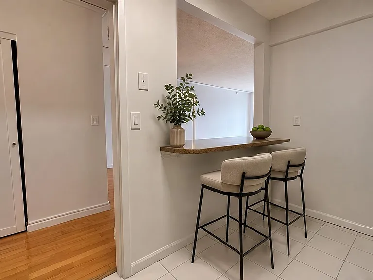 45 River Dr S #803 — Photo 23