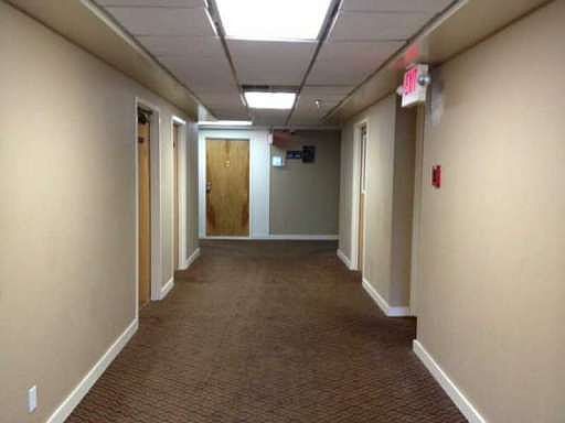 5th image of 1960 Spectrum Cir Unit 205