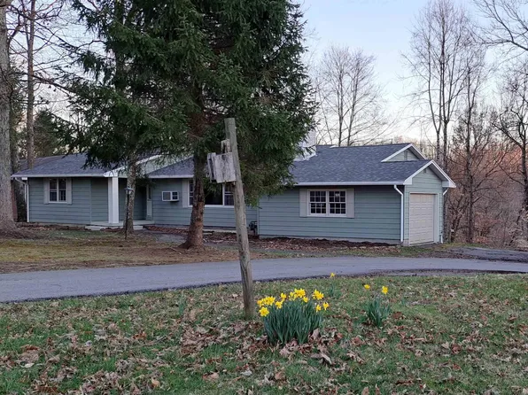 300 Greystone Dr, Philippi, WV 26416