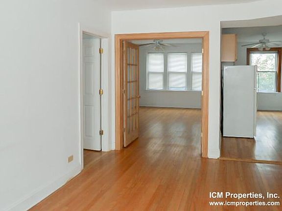 4th image of 4929 N Hermitage Ave #2