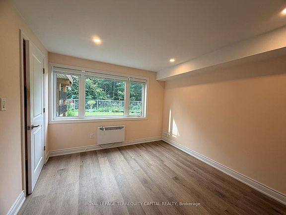 5th image of 91 Nottingham Rd #Basement