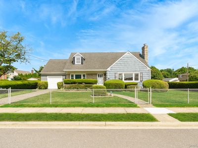 23 Spruce Street, Farmingdale, NY, 11735