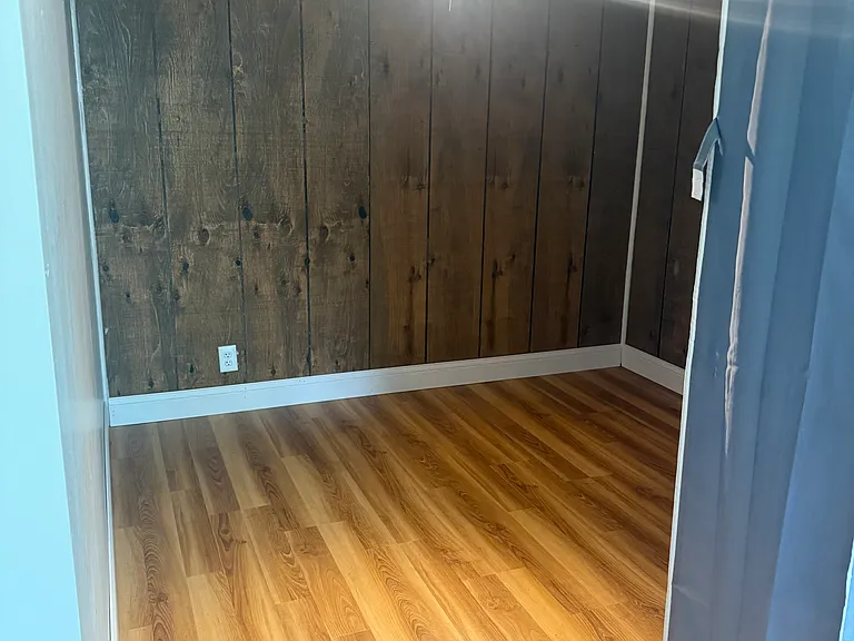 6730 S 142nd St — Photo 10