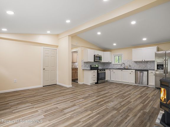 2nd image of 86 Windsor Rd