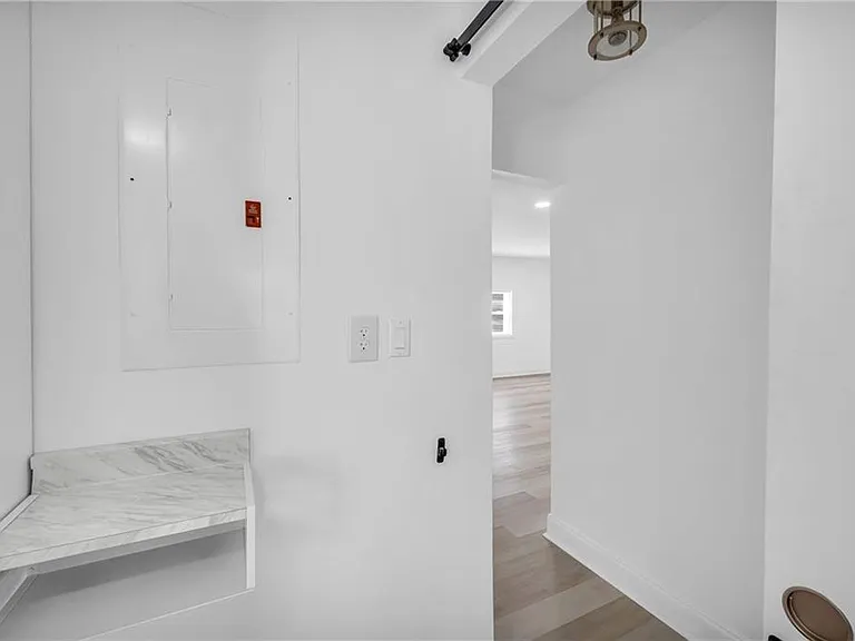 315 Evans St — Photo 24