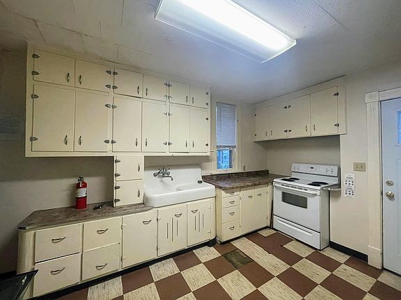 4th image of 719 13th Ave SE