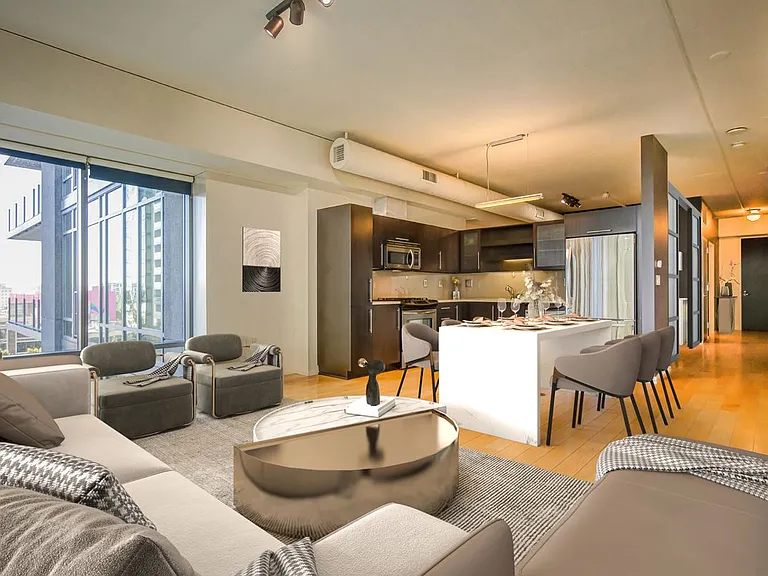 1100 S Hope St #803 — Photo 3