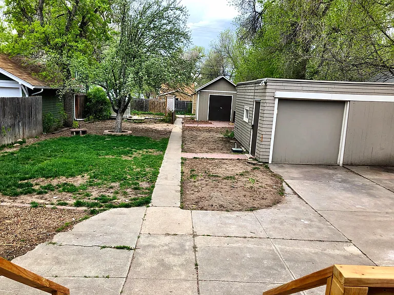1025 E Boulder St — Photo 15