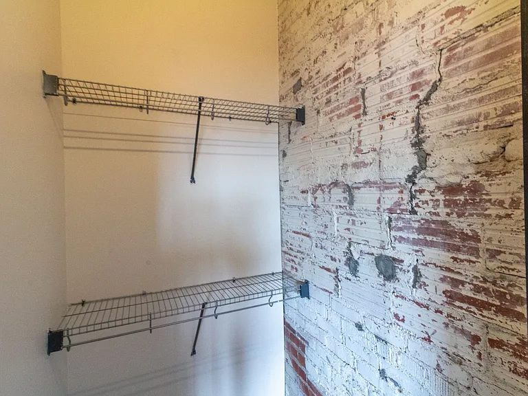 107 N Detroit Ave — Photo 45