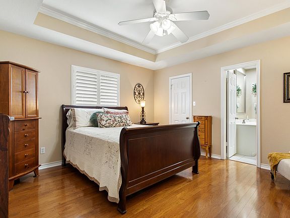 4th image of 5401 Hollytree Dr APT 2001