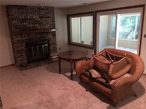 5th image of 1915 NE Gatewood Dr