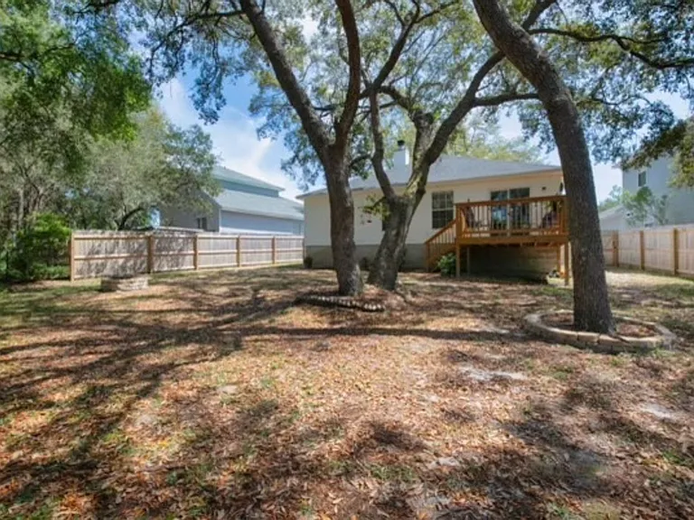 1270 Laura Ln — Photo 19