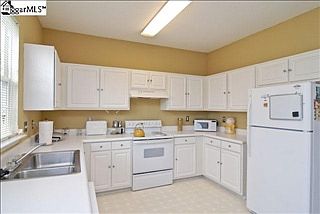 3rd image of 113 Eagleston Ln