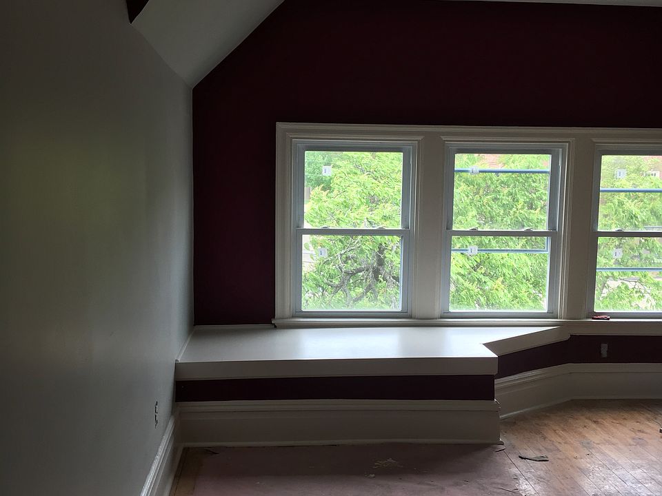 2nd image of 4748 Friendship Ave
