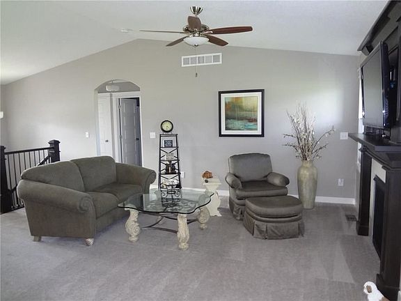 2nd image of 5104 NE Bellagio Ct
