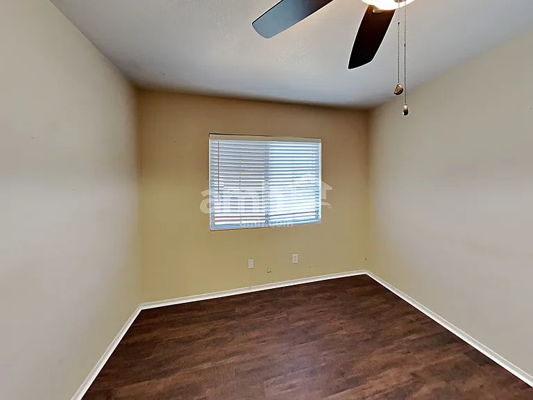 907 N Albert Dr — Photo 21