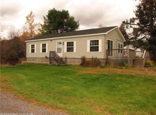 62 Mount Ephraim Rd, Searsport, ME 04974