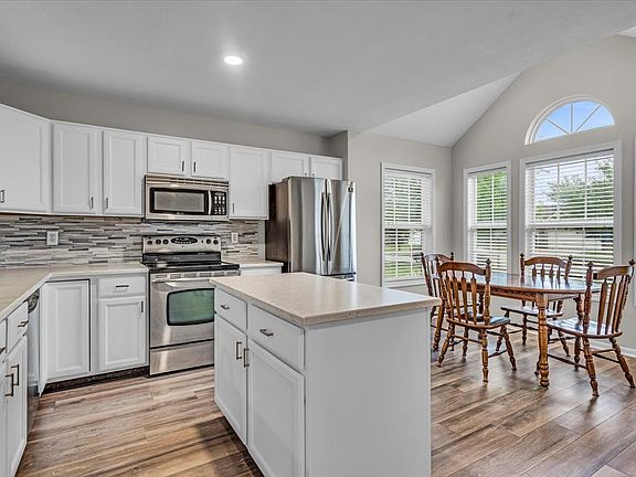 5th image of 341 Myers Lake Dr
