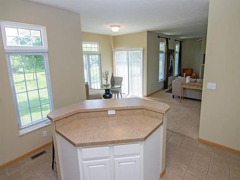 Cascade Pines Duplexes — Photo 47