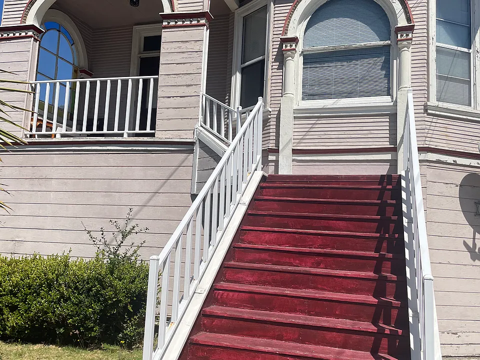 739 Lincoln Ave