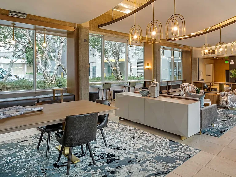 Lobby (Phase II)