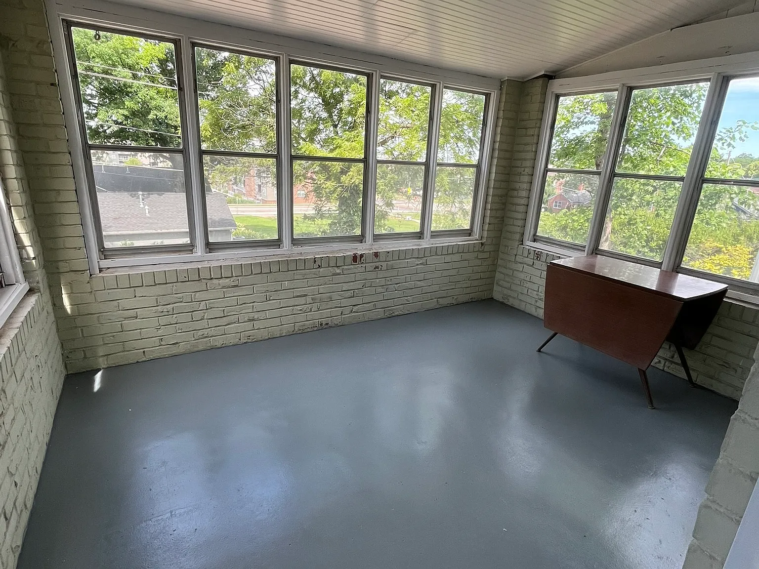 5 bed, 1850 sqft, $2,850 — Photo 2