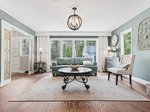 4th image of 2844 Old Almonte Rd