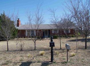 513 W Independence Ave, Gage, OK 73843