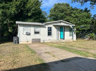 1610 N Anglin St, Cleburne, TX 76031