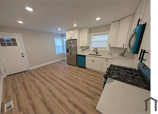 8305 S Seeley Ave — Photo 6