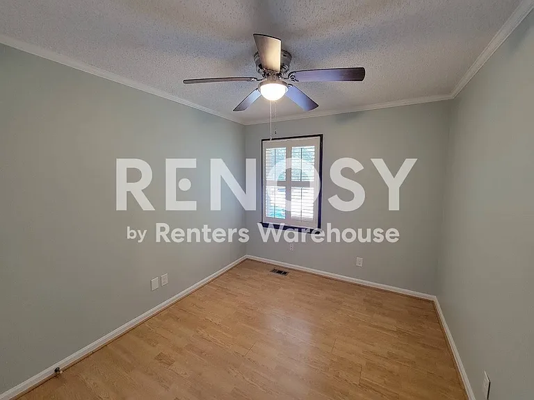 914 Wildwood Square Ct — Photo 26