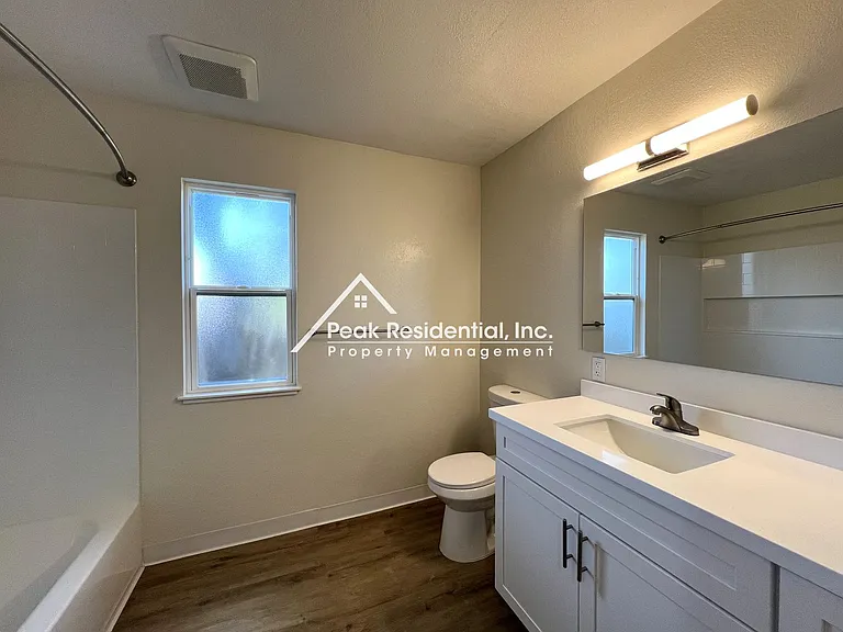 Gardenside Apartments — Photo 18