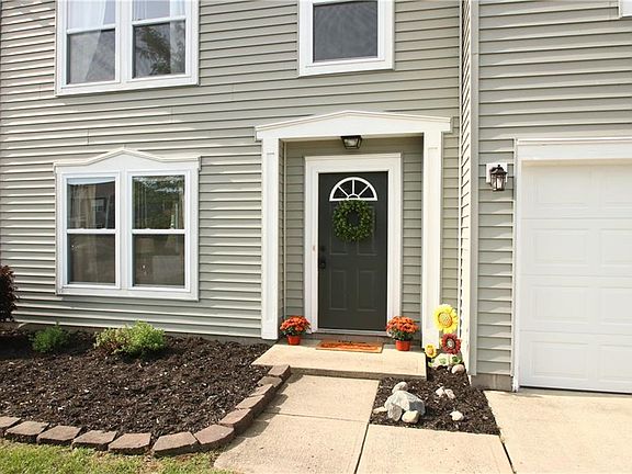 2nd image of 1316 Shadetree Ln
