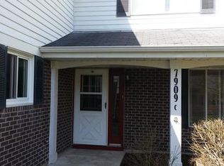 7909 Knottingham Cir APT C, Darien, IL 60561