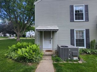 2187 Painted Post Dr, Flushing, MI 48433