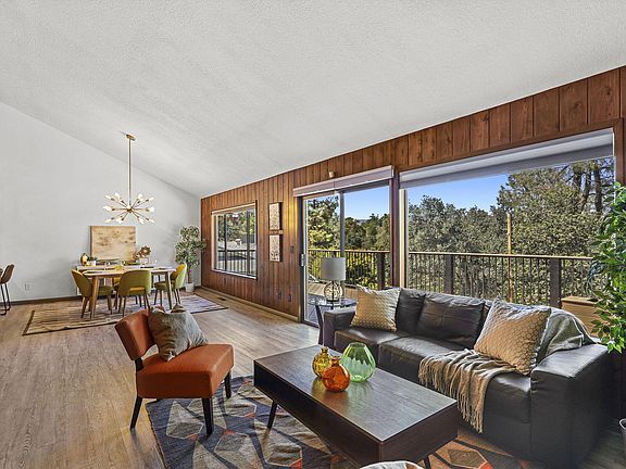 4th image of 720 Pioneer Ct