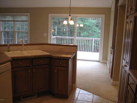 3rd image of 2713 Hittle Creek Dr