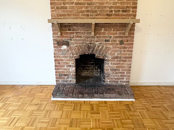4th image of 56 Saint Johns Pl APT 4