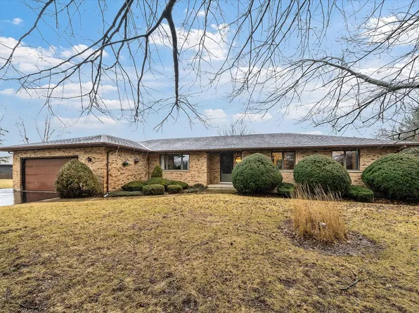 9N645 Pueblo Peak, Elgin, IL 60124