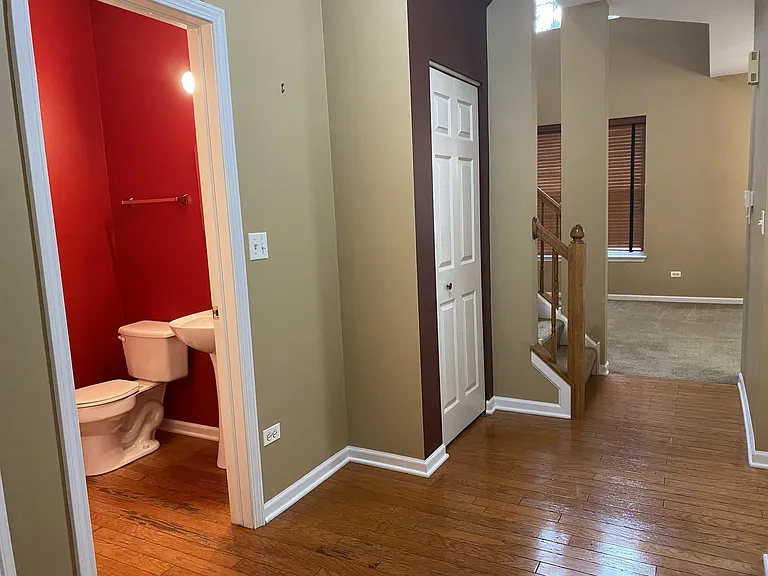 2824 White Thorn Cir — Photo 3