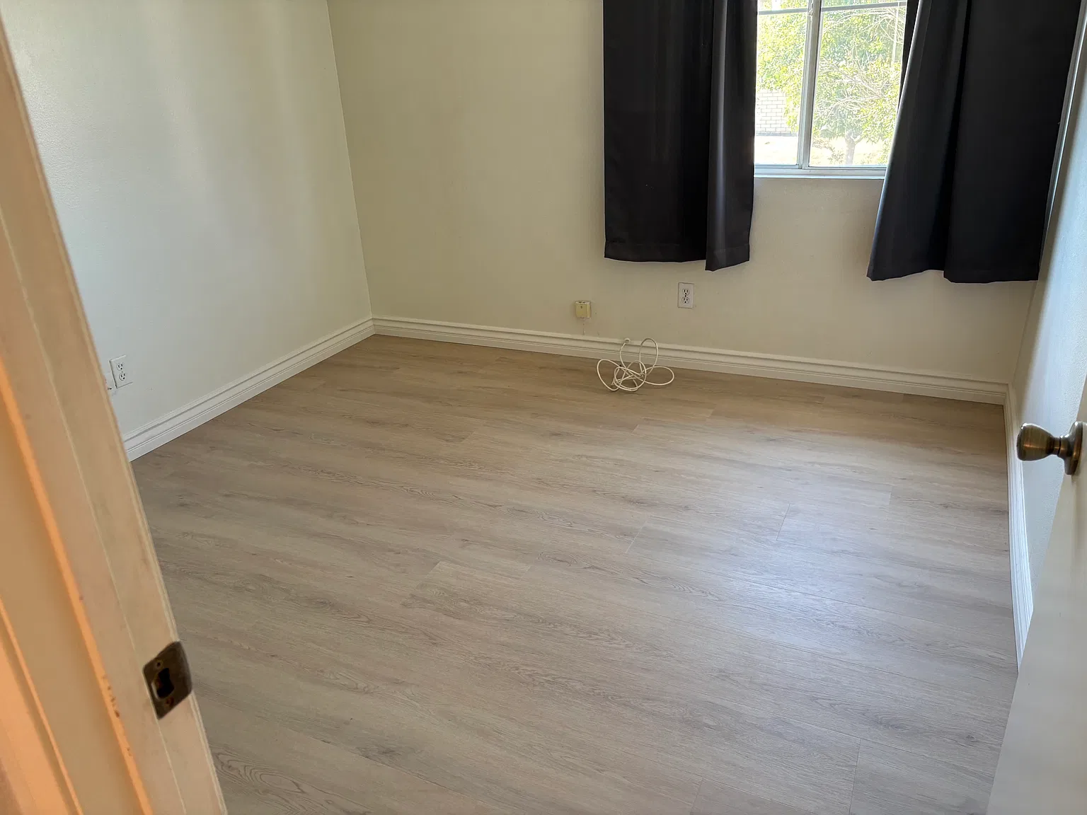 3 bed, 2.5 bath, 1516 sqft, $2,100 — Photo 4
