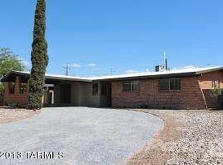 8558 E Hawthorne St, Tucson, AZ 85710