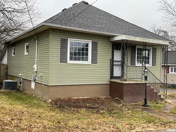 2nd image of 1407 Barham Ave