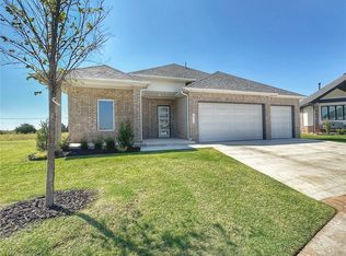 8112 NW 151st Cir, Edmond, OK 73013