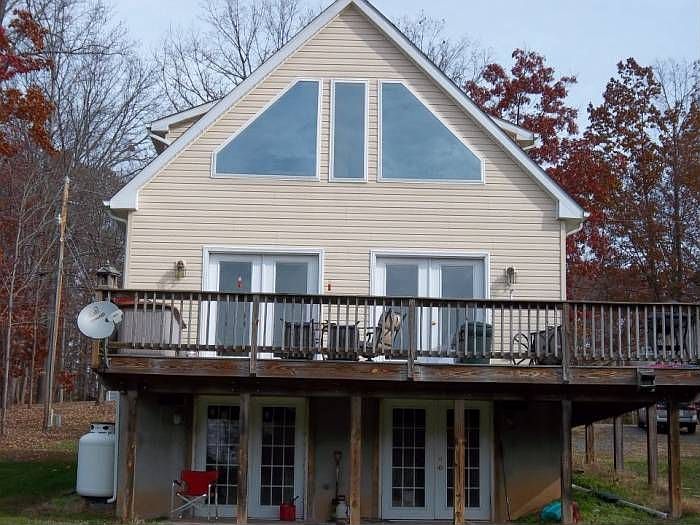 close up front view