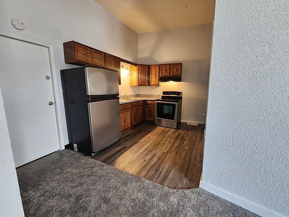 3rd image of 700 Spruce St APT 5