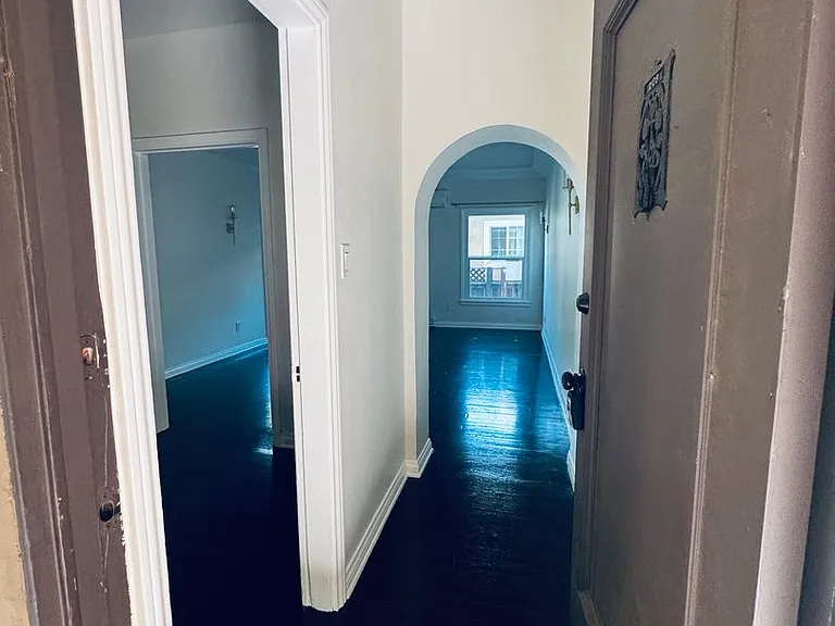 2135 Fair Park Ave — Photo 10