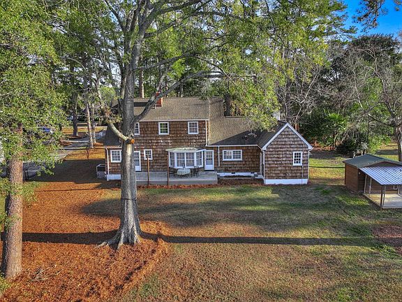 61st image of 134 Lake Bluff Drive