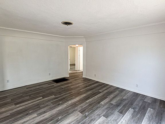 4th image of 8420 Norwalk Blvd