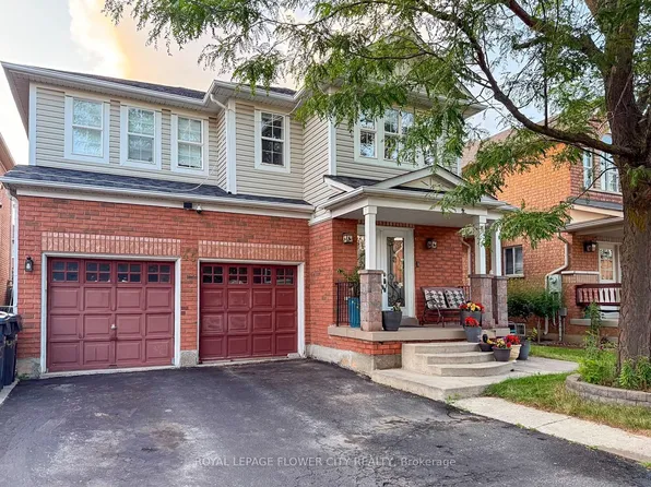 45 Charleswood Cir, Brampton, ON L7A 1Z1